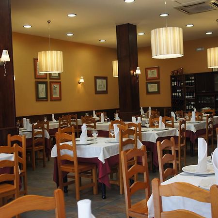 Hostal Restaurante Alarico 알라리즈 외부 사진